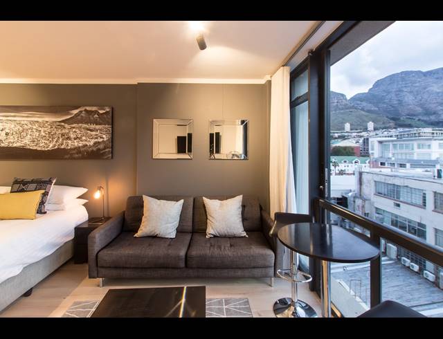 1 BEDROOM APARTMENT TO LET IN CAPE TOWN CITY CENTRE